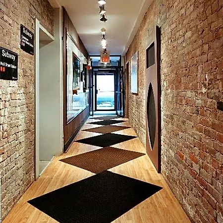 Off Soho Hotel 2*
