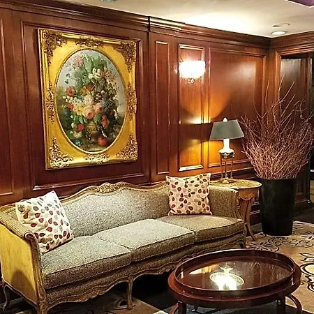 Hotel Excelsior 3*