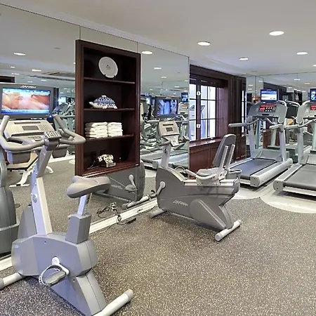 Excelsior Hotel 3*