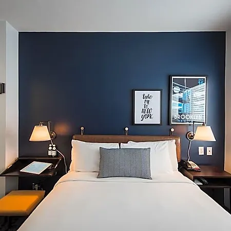 U Fifth Avenue, Empire State Building 3*