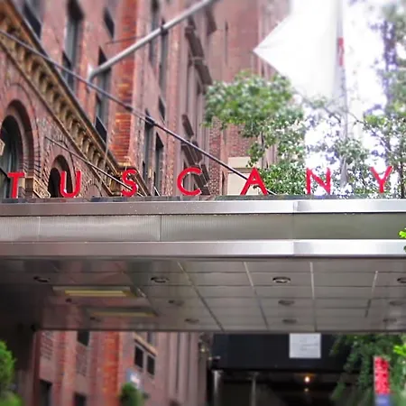 Lexington Plaza Hotel 4*