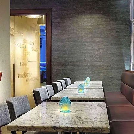 Distrikt City, Tapestry Collection By Hilton New York