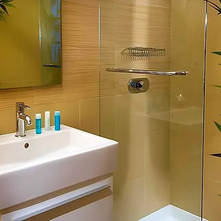 27 By Luxurban Hotel New York
