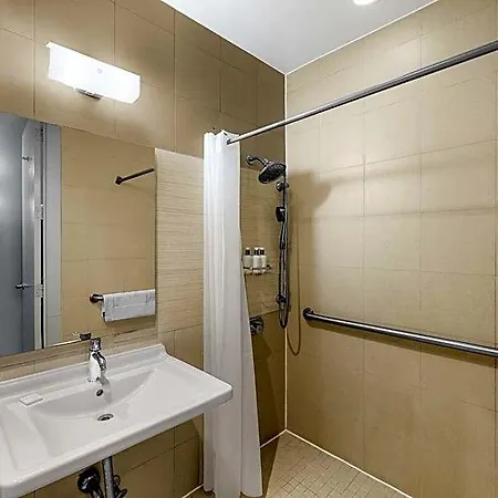 27 By Luxurban Hotel