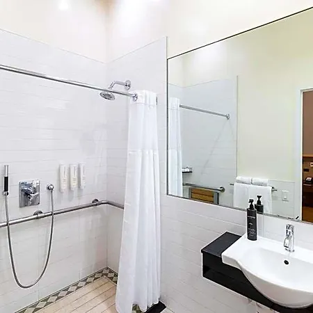 Americana Hotel New York
