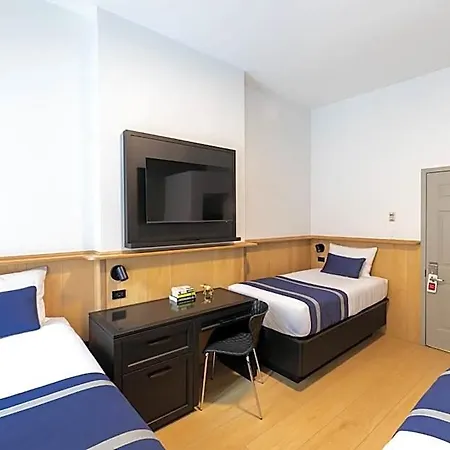 Hotel Americana 2*