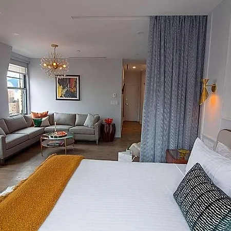 Belleclaire Park, A Small Luxury