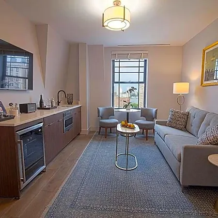 Belleclaire Park, A Small Luxury