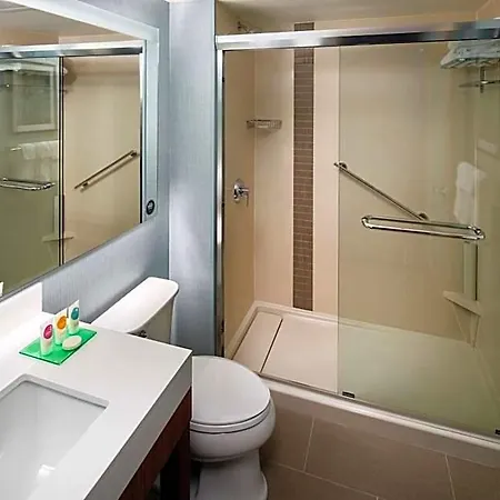 Hotel Hyatt Place Long Island 3*