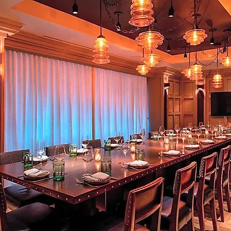 Hotel Moxy Nyc Times Square