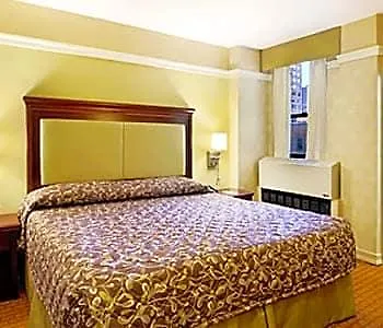 Ramada Eastside 3*