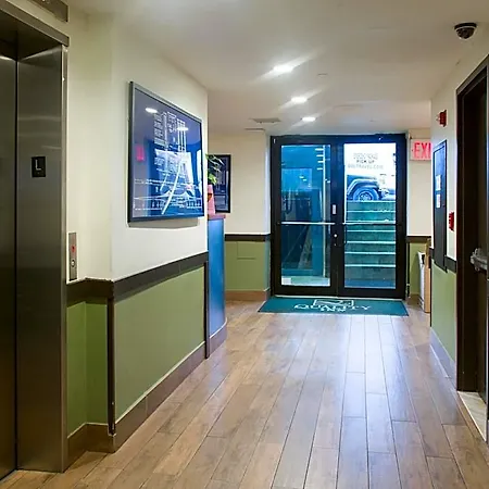 Hudson River 3*