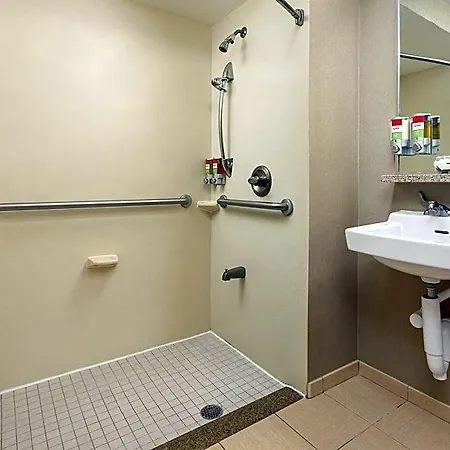 Nyma, The Manhattan Hotel 4*