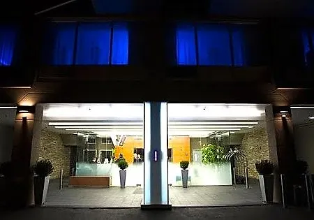 Le Bleu Hotel