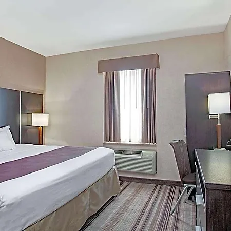 Days By Wyndham Jamaica / Jfk Airport Hotel