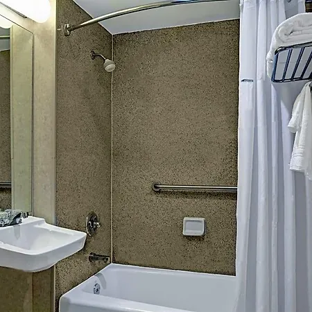 Days By Wyndham Jamaica / Jfk Airport Hotel 3*