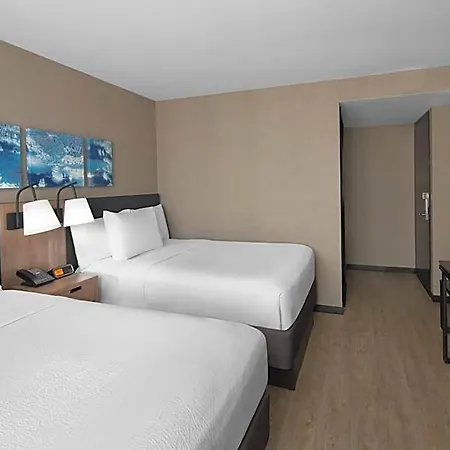 Courtyard By Marriott World Trade Center Area Hotel New York