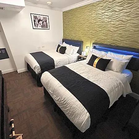 Howard Johnson Soho Hotel
