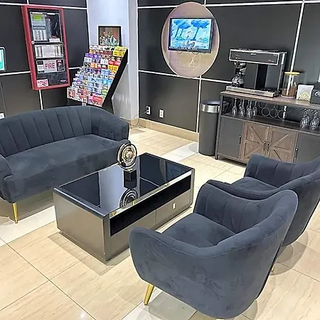 Howard Johnson Soho