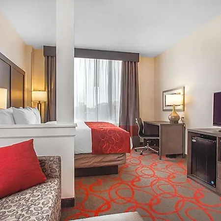 Hotel Comfort & Near Stadium 4*