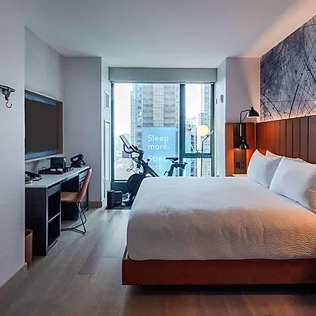 Tempo By Hilton Times Square 4*