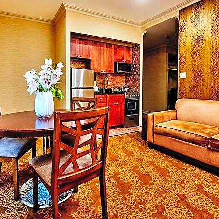Radio Aparthotel 3*