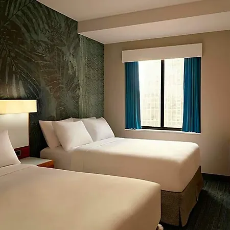 Courtyard By Marriott Downtown Manhattan/world Trade Center Area