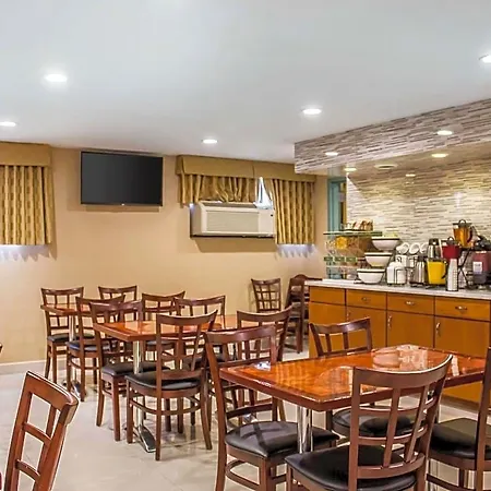 Comfort Brooklyn Hotel 2*