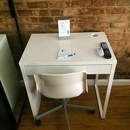 Chelsea (adults Only) Inn
