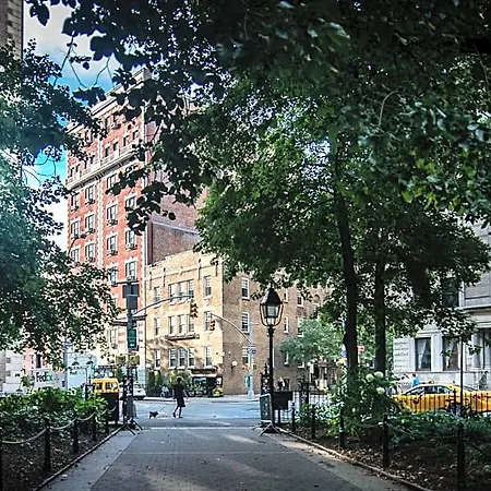 Washington Square Hotel
