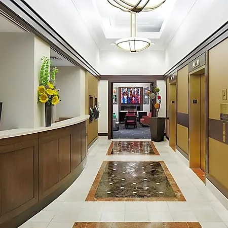 Hotel Radisson Street