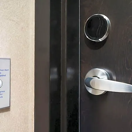 Doubletree By Hilton New York Times Square West 4*