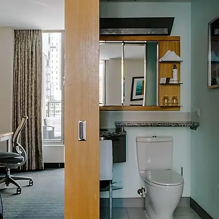 Hotel Club Quarters World Trade Center, New York