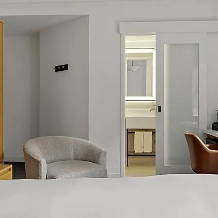 Club Quarters Hotel Times Square - Midtown, New York Hotel