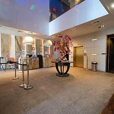 Hotel The One Boutique 3*