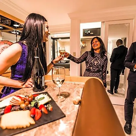 The Michelangelo Hotel 4*