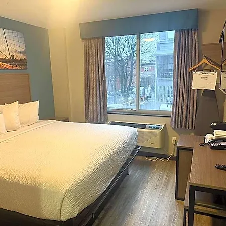 Hotel Days By Wyndham Brooklyn Borough Park New York