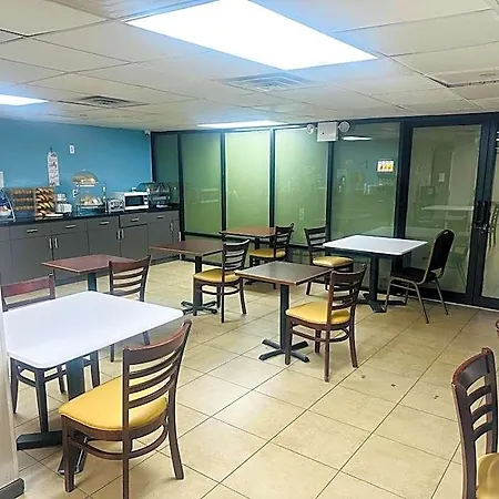 Hotel Days By Wyndham Brooklyn Borough Park 3*