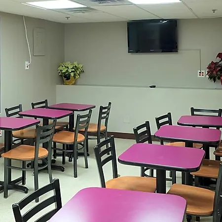 Hotel Super 8 By Wyndham Jamaica North Conduit New York
