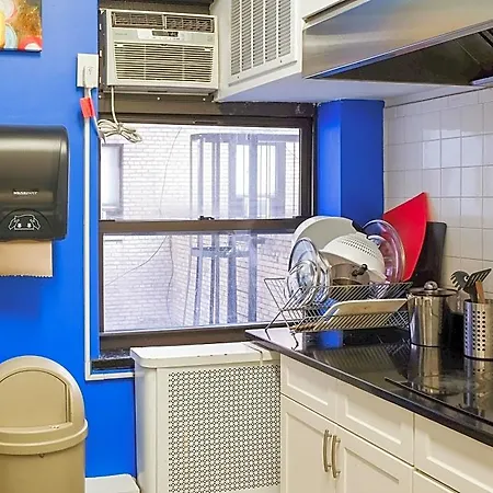 Vanderbilt Ymca Hostel *