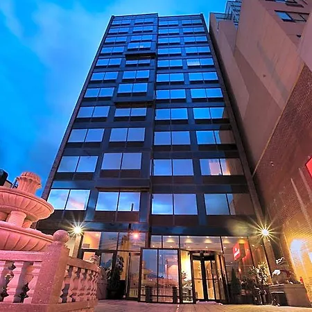 Ramada By Wyndham Flushing Queens Hotel 3*
