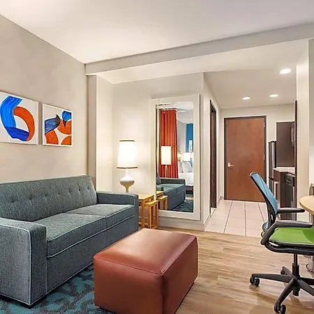 Home2 Long Island City/manhattan View Hotel 3*