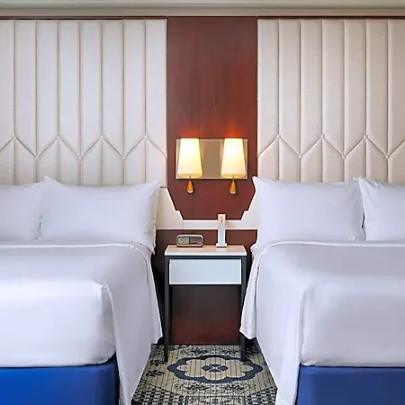 By Marriott Manhattan/central Park Hotel New York