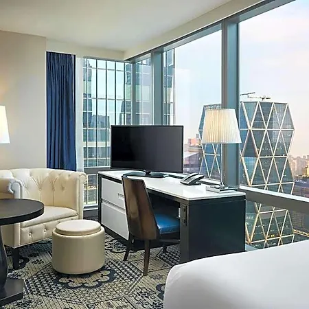 By Marriott Manhattan/central Park Hotel New York