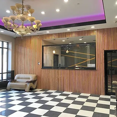 Howard Johnson By Wyndham Jamaica Ny Near Airtrain Jfk Hotel