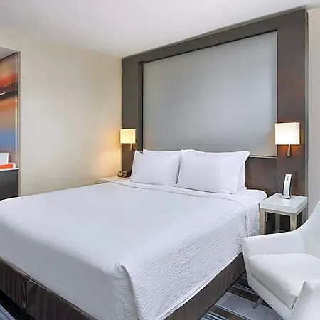 Courtyard By Marriott Manhattan/central Park