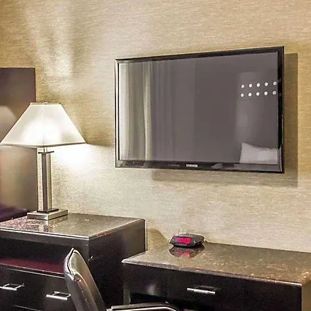 Inn Rodeway Bronx Zoo 4*