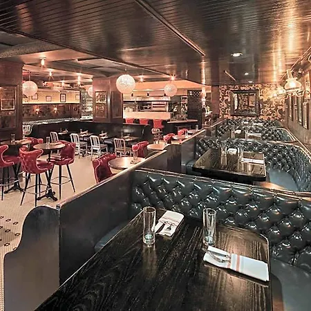 Refinery - Hotel 5*