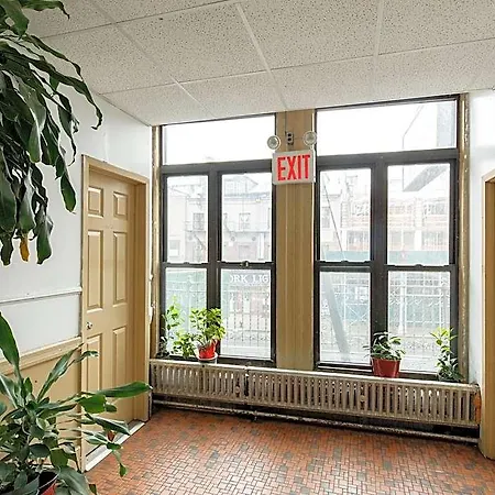 Bowery Grand Hostel New York