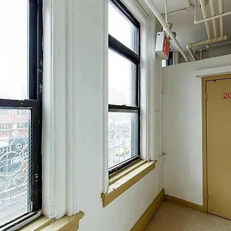 Bowery Grand